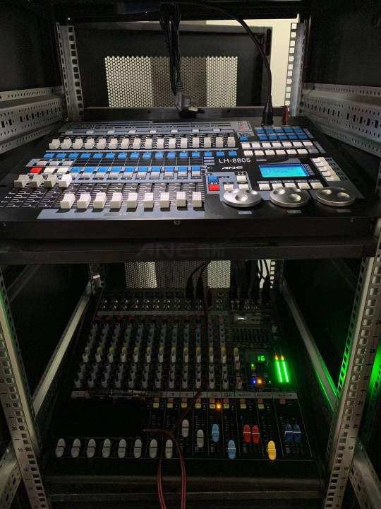 灯光音响系统